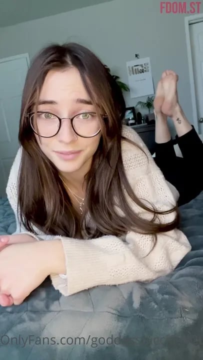 Goddessnicci69420 - Obsessed With My Perfect Feet.mp4